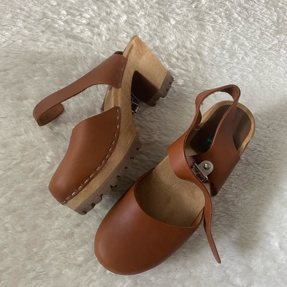 Abby clogs by MIA
